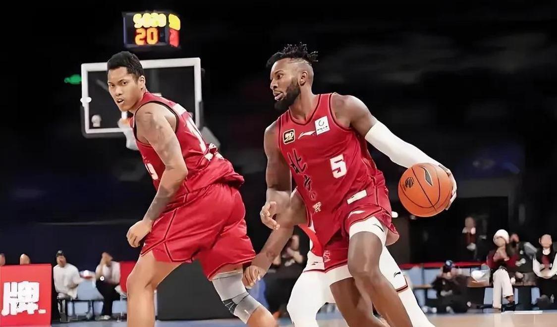 关于法国杯倒计时；广厦男篮今晨完成体检；细节引发关注；压力陡增；训练强度明显提升的信息