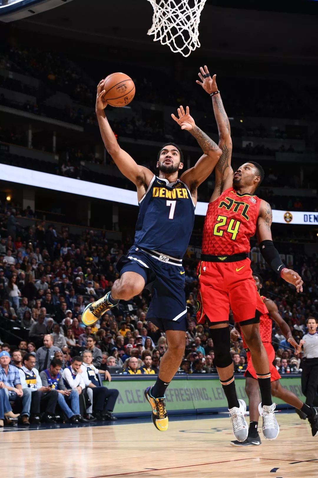 爱游戏官方网站-春第五段的重音和停连