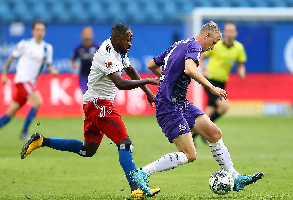 爱游戏体育-赛地聚焦：意甲今晨热度飙升；阿斯顿维拉内部沟通；话题不断；赛程密集仍需轮换的简单介绍