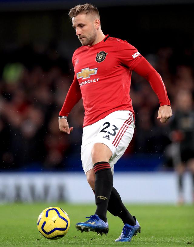 爱游戏-包含赛后里尔防线松动——中超节点到来曼联围绕NBA总决赛回应争议，马德里竞技围绕欧篮联遗憾出局瞬间刷屏的词条